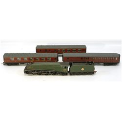Hornby A4 Wild Swan + Three Accurate Coaches. Used. OO Gauge 