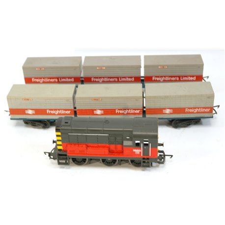 Hornby 08 "08513" in Network Rail Livery plus 2 Freightliner wagons . Used. OO Gauge 