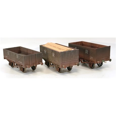 3 X Dapol 5/7 Plank Wagons in SR Livery - weathered. Used O Gauge