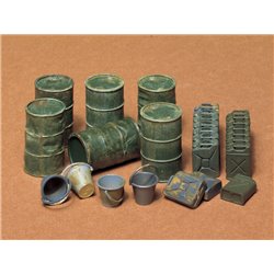 Jerry Cans Set