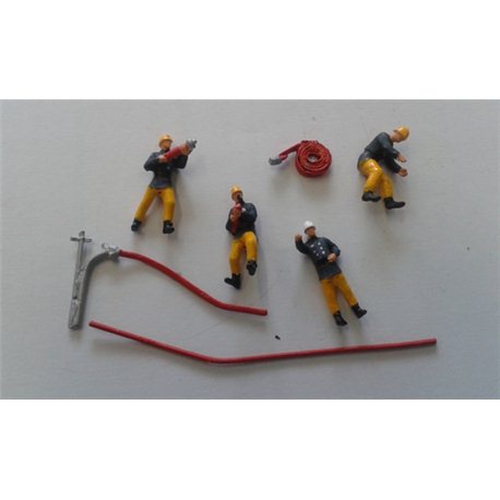 PD Marsh OO Gauge 1970/80 Fire Crew 