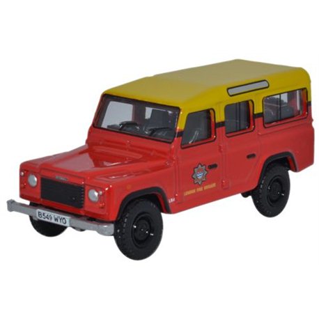 Land Rover Defender Station Wagon